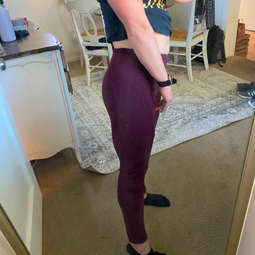 Lululemon Limited Edition Maroon On Repeat Size 6